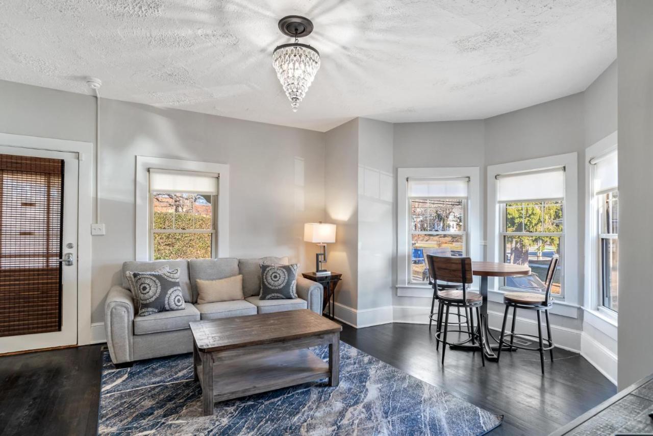 237 East Chestnut St Holiday home